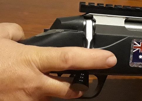 WR BOLT KNOB WOUND ALL WAY OUT. Allows single finger operation.